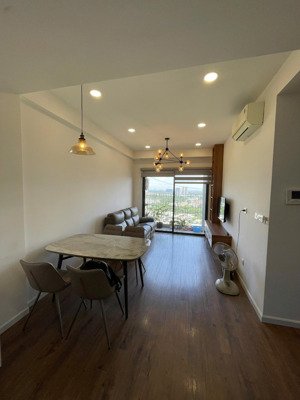 hot! cho thuê căn hộ lavida plus q7 2pn, 2wc 74m2 tầng cao. nhà đẹp - giá tốt chỉ 15tr