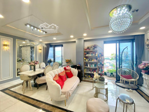 bán nhiều chcc lucky palace q6 vị trí sát q5,11,10. dt 78m2=2pn=4tỷ2 sổ hồng lh: hương