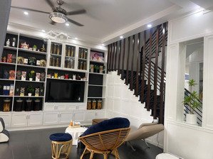 bán biệt thự liên kế vườn khu hưng thái, phú mỹ hưng, q. 7, giá: 35 tỷ, sổ hồng. lh: 