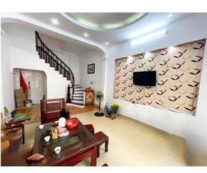 chính chủ bán nhà lô góc mặt ngõ quỳnh sẵn mặt bằng kinh doanh trung tâm quận hai bà trưng