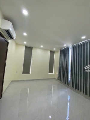 bán nhà biệt thự song lập, căn góc, nhà mới hoàn thiện đầy đủ đang cho thuê