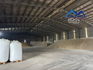 cho thuê nhà xưởng 1800m2 giá chỉ 108 triệu. trảng bom-đồng nai 