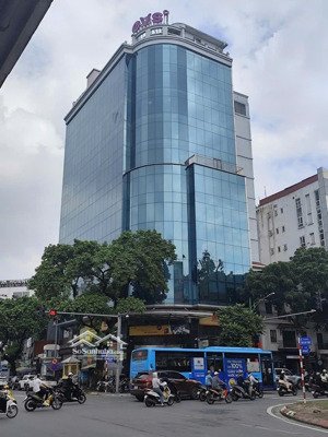 bán tòa văn phòng 12 tầng cao cấp phố đại cồ việt, góc 2 mt, cách vincom bà triệu 300m; sổ đỏ