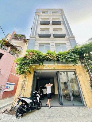 siêu phẩm hiếm có nhà đẹp đường hoa lan 113a, p2, phú nhuận