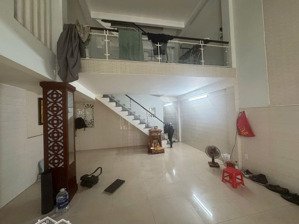 nhà 3 tầng kiệt ô tô trưng nữ vương gần chợ mới giá tốt
