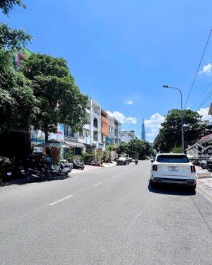 bán nhà đường song hành, an phú quận 2. hơn 400m2 4 tầng full nội thất chỉ 46.8 tỷ còn bớt.
