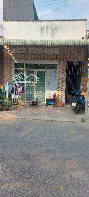 giảm 300tr bán nhà 65m2 1kiot và 3 phòng trọ đang thu nhập 5tr/th - dĩ an