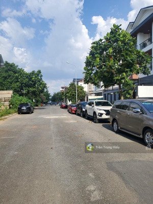 bán biệt thự bình lợi đối diện vạn phúc city góc 2mt sông sg (8x20) 4 tầng đủ nội thất nhỉnh 17 tỷ