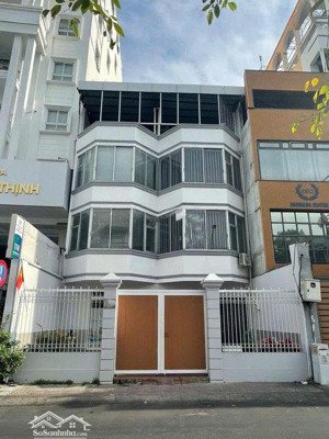 cho thuê nhà mặt tiền đường trần đình xu quận 1 diện tích 4,5x22m nở hậu 6m trệt 3 lầu giá 70tr