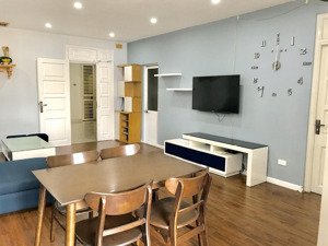 bán căn hộ hh1 phố dương đình nghệ 75m2, lô góc 2 ngủ chỉ 5.6 tỷ