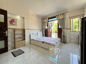 giá cực tốt!! studio balcon 27m2 full nội thất máy giặt riêng ngay chợ tân định bờ kè hoàng sa q1