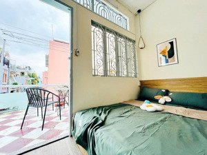 lẹ 2 phòng ngủ đủ nội thất bancol bạch đằng, quận bình thạnh, gần hàng xanh, đh hutech, quận 1,3