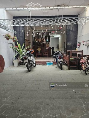 nhà 1 trệt 3 lầu khu gia viên đối diện bệnh viện đa khoa đồng nai, cách đường đồng khởi vào 1 xẹc