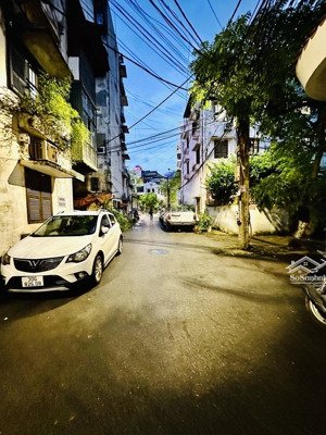 đẳng cấp nhà phố - nguyễn văn cừ - nội thất tiền tỷ - chủ thiện chí bán - gara ô tô cực xịn