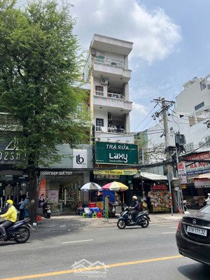 siêu hiếm - bán nhà góc 2 mặt tiền nguyễn gia trí - hầm 5 tầng - ngang 4m dài 20m - gias diêu rẻ