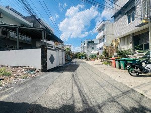 lô đất gần phạm văn đồng hẻm nhựa 13m, khu nhà cao tầng, dân trí, sổ mới, không quy hoạch, 63m2