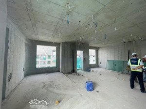 căn hộ 2pn1wc chỉ 230tr ký hđmb, bidv miễn lãi 3 năm, view landmark81, sông sài gòn