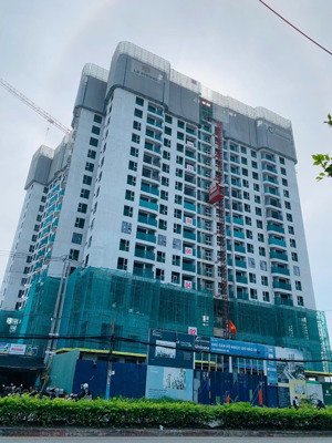bán gấp căn hộ the emerald 68 1pn + 1, view hồ bơi, tầng trung, chính chủ, cc đã xây đến tầng 20