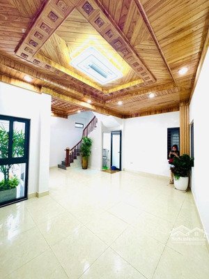 bán nhà nguyễn văn linh long biên 58m² nhà rộng thênh thang đẹp long lanh giá chỉ 6.1 tỷ