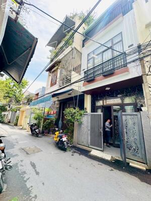 Cần bán gấp nhà 2 tầng kiệt oto đường Phạm Nhữ Tăng, TT Thanh Khê, giá sập hầm .