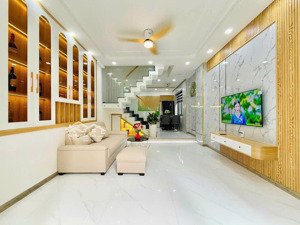 lên sóng căn nhà phố gần aeon thuận an, có ngay căn siêu đẹp