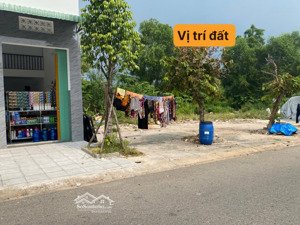 chủ ngộp bán gấp đất sổ sẵn 150m2 đường d7 ngay kcn mỹ phước