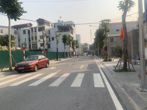 bán 75m2 đất tái định cư hoa động phường cự khối, giá đầu tư, định cư đều được chỉ nhỉnh 13 tỷ