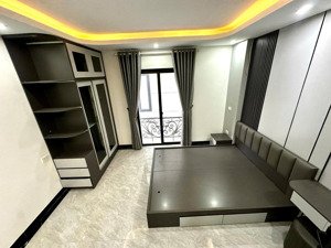 bán nhà siêu đẹp phố thanh am, long biên 5 tầng hiện đại giá chỉ 5.85 tỷ