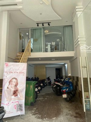 mặt tiền đống đa đối diện ks 5* vừa khởi công, nhà 6 tầng có thang máy 15 phòng khép kín kinh doanh