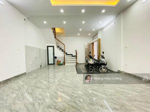 bán nhà phố văn cao - đội cấn dt 40m2 5 tầng - cách ô tô 20m. gần phố phù hợp ở hoặc cho thuê