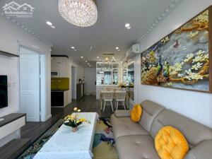 Do chuyển sinh sống nên bán căn hộ 2PN 76m2 view biển trung tâm du lịch Bãi Cháy, Hạ Long.