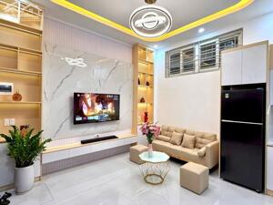 Nhà Đẹp Ở Luôn Thịnh Quang, Đống Đa 31m, 5 tầng, mt 3.5m, giá 7.88 tỷ.