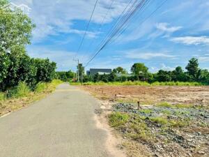 CẦN TIỀN ĐÁO HẠN NH BÁN 1001M2 ĐẤT SHR NGAY KCN ĐANG HOẠT ĐỘNG. GIÁ 180TR