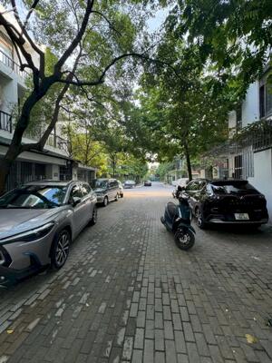 BÁN NHÀ PHÂN LÔ KDT AO SÀO- HOÀNG MAI, 73 M2, 5 TẦNG, MẶT TIỀN 5 M, GIÁ 19,5 TỶ.