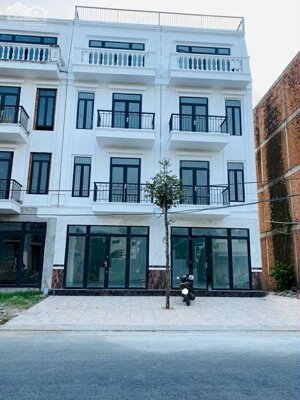 CHO THUÊ NHÀ TRỆT 3 LẦU ĐẸP MỚI LỘ 30M KDC HỒNG LOAN 6A ĐỐI DIỆN BẾN XE CẦN THƠ