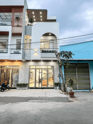 CHÍNH CHỦ BÁN NHÀ PHỐ 3 TẦNG – 68M² – MT QL1A – TP. TÂN AN – SỔ RIÊNG – CHỈ 2 TỶ