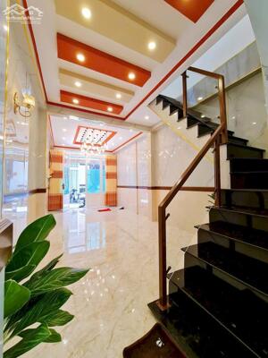 BÁN NHÀ 1T1L ĐẸP - NẰM NGAY ĐẦU HẺM. Hẻm 56 Trần Phú - Vị trí rất gần & đẹp