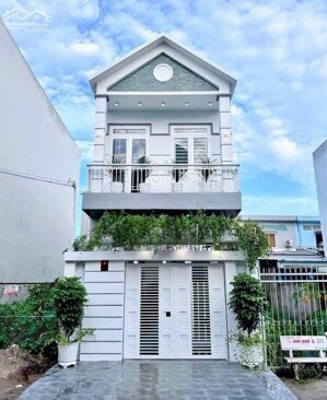 Nhà trệt lầu 4 phòng ngủ đường Tú Xương Khu Dân Cư Hồng Phát