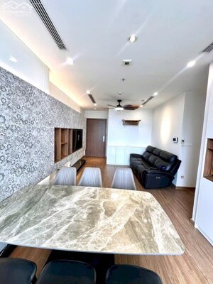 Bán Căn góc chung cư Toà Nhà S2 Vinhomes SkyLake 100m2, 3pn, full nội thất, view thoáng.