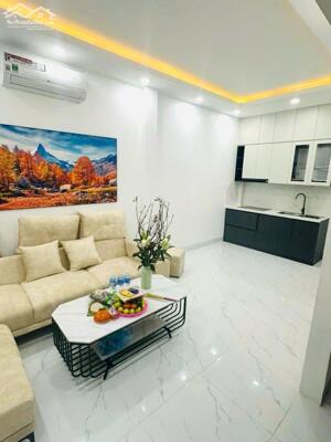 Cho thuê nhà nguyên căn Hòa Bình 4 Minh Khai, 30m2x5 tầng, 3 ngủ khép kín. 12,5 Triệu