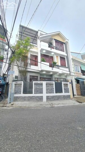 Bán nhà 3 tầng góc 2 mặt tiền đường Đồng Nai Nha Trang giá 8.8 tỷ