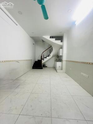 Cho thuê nhà nguyên căn Phố Vọng, 4 tầng x 30m2, 2 ngủ khép kín, 9 Triệu