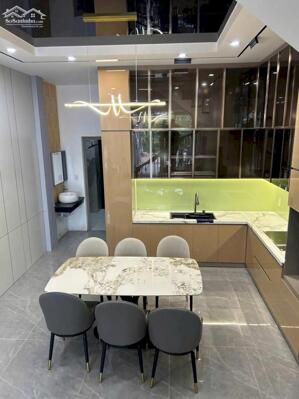 HƠN 7 TỶ CÓ NGAY NHÀ MẶT TIỀN KINH DƯƠNG VƯƠNG - 3 TẦNG PHONG CÁCH TÂN CỔ ĐIỂN