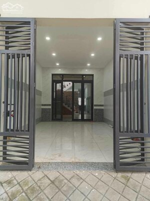 BÁN NHÀ 1 TRỆT 1 LẦU KHU VƯỢT LŨ PHƯỜNG 8 TP VĨNH LONG