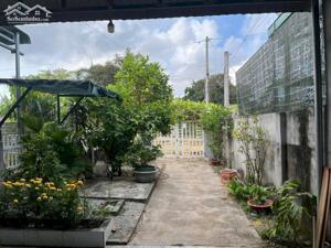 Căn Nhà Mặt Tiền Trung Tâm LaGi 336m2 Giá Cực Tốt Ra Biển 15 Phút