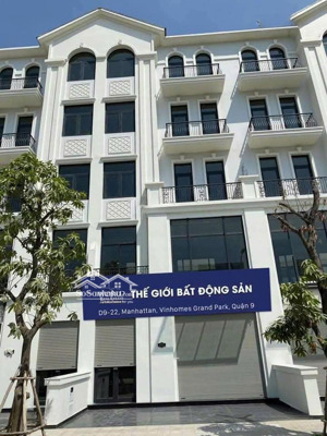 bán nhà phố 20tỷ7 - vinhomes grand park - đường d9 kinh doanh tấp nập