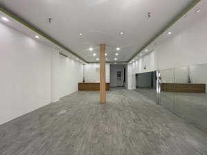 nhà riêng phố tân mai gần chợ tân mai dt 90m2x3t, giá 30tr có tl