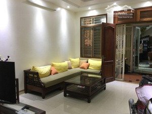 tôi chính chủ bán nhà 56,84m2 số 83 ngõ 21 nguyễn văn huyên 9,5ty 