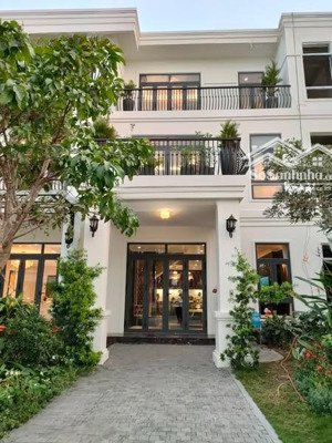 cho thuê nhà 3 tầng west lakes tân mỹ nhận nhà ở ngay