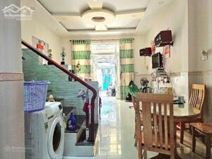 Nhà 3 tầng, ngay ngã tư Bình Thái, Phước Long B, 75m2, ngang 4.5m, HXH, nhỉnh 6 tỷ